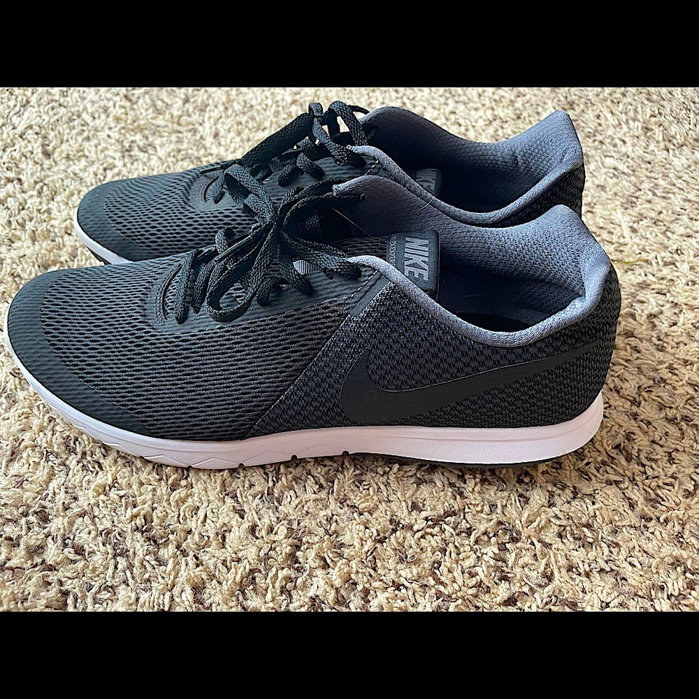 Men’s Nike flex experience RN 6 sneakers size 12!